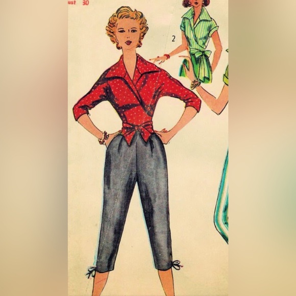 Vintage late 1950s Hawaiian peddle pusher tie shorts. Women’s small. - Picture 9 of 9